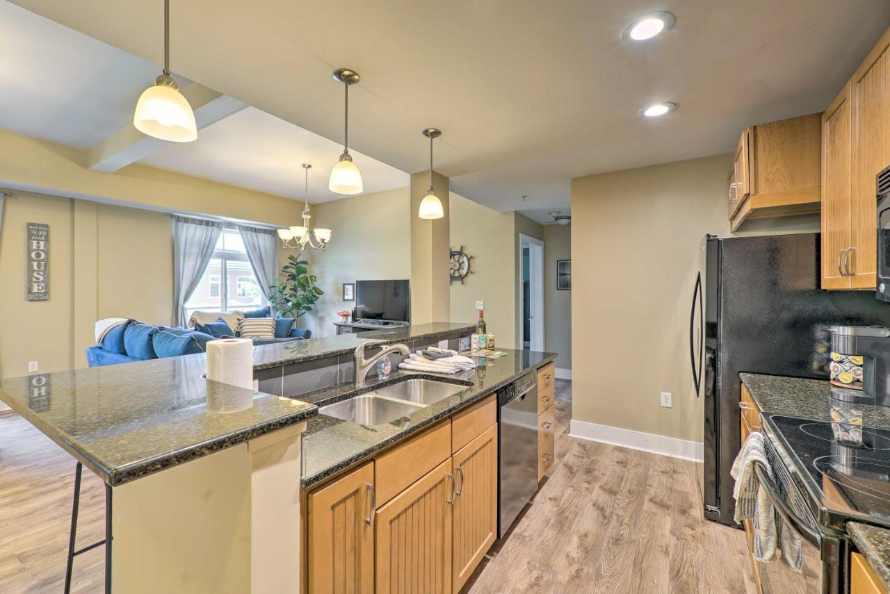 Grand Haven Condo - Walk To Nearby Hot Spots! Экстерьер фото