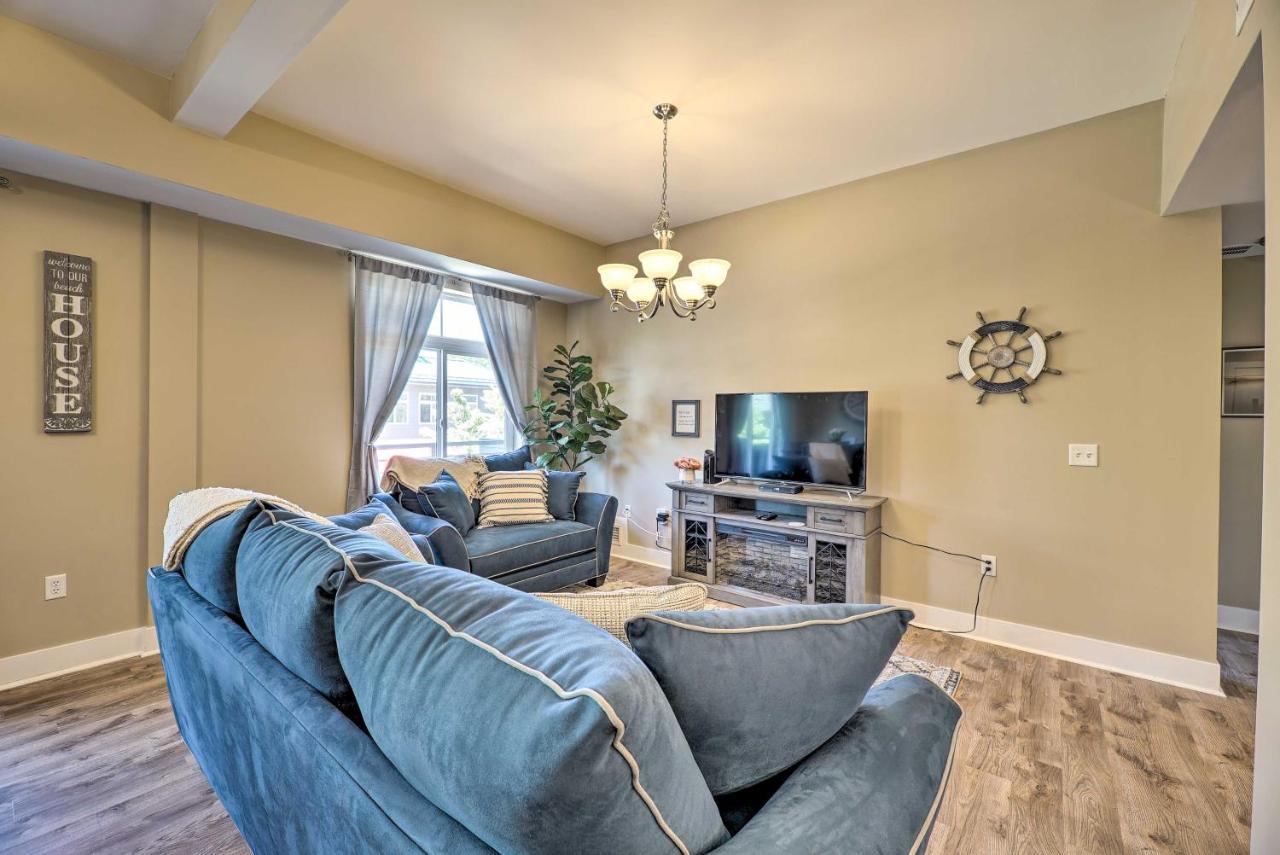 Grand Haven Condo - Walk To Nearby Hot Spots! Экстерьер фото