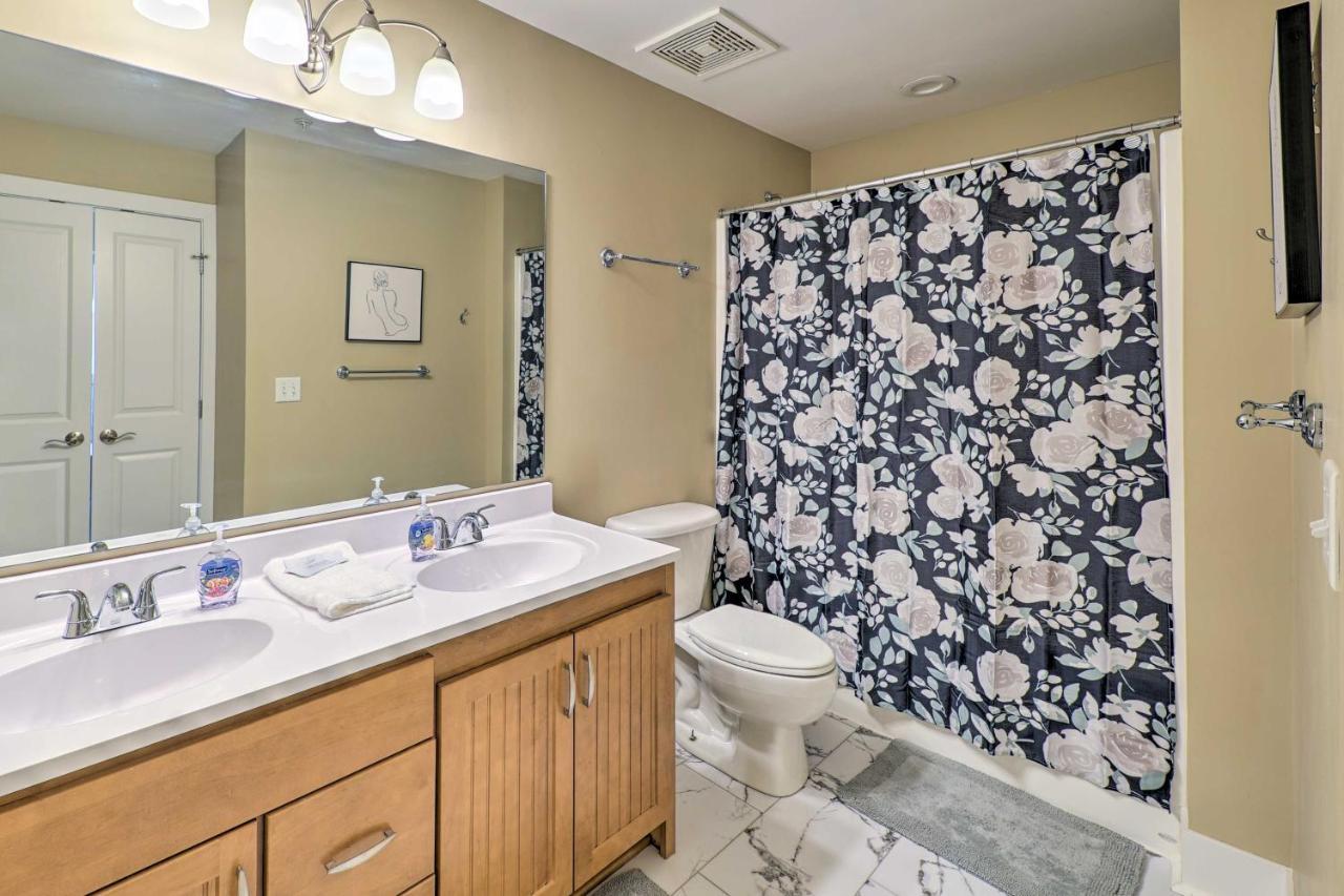 Grand Haven Condo - Walk To Nearby Hot Spots! Экстерьер фото
